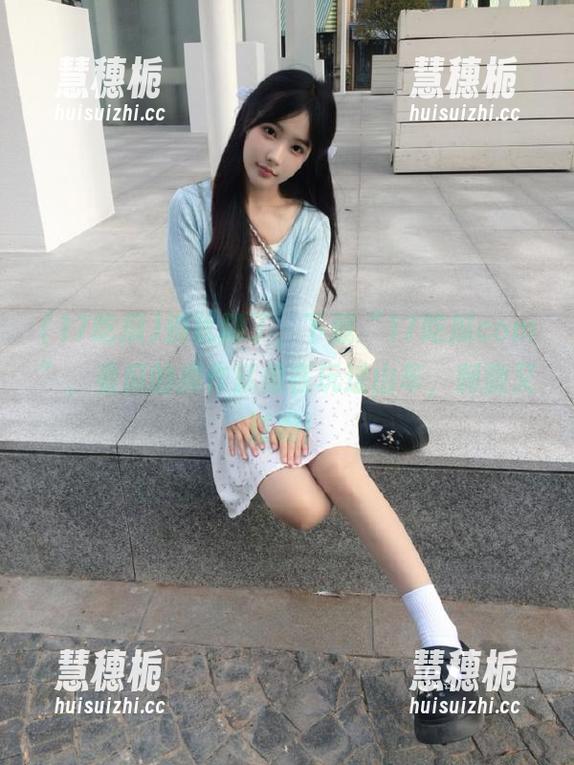 17吃瓜 别犹豫了,下载“17吃瓜com”,看瓜的操作就像在玩过山车,刺激又过瘾!
