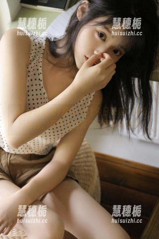 观看“51今日吃瓜”的每日更新，有种生活充实又怪异的感觉