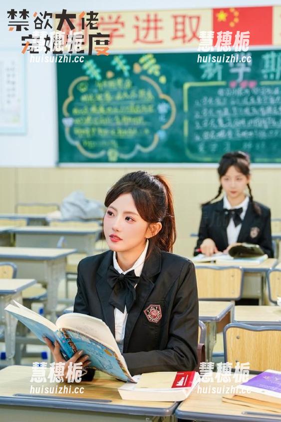 今日“51吃瓜”网站抓住我的注意力，个个瓜都让人想多看几眼。