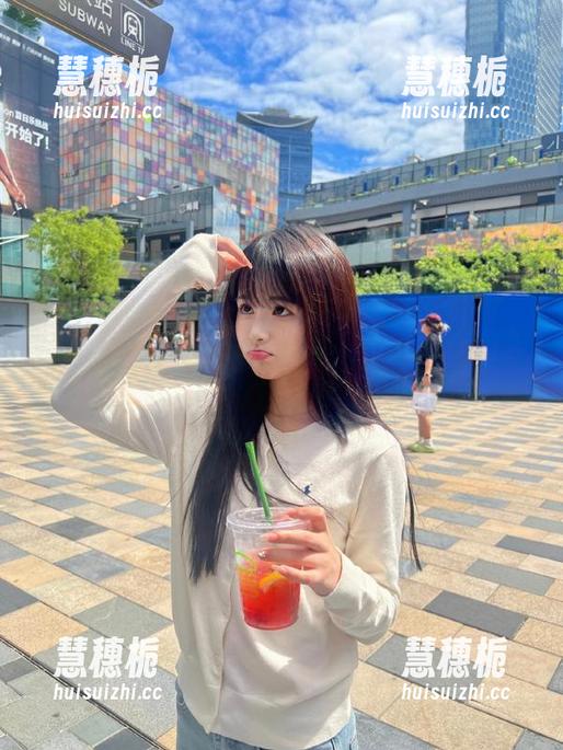 “cgw”app，没事儿就来把八卦当晚饭，你准备好吃瓜了吗？