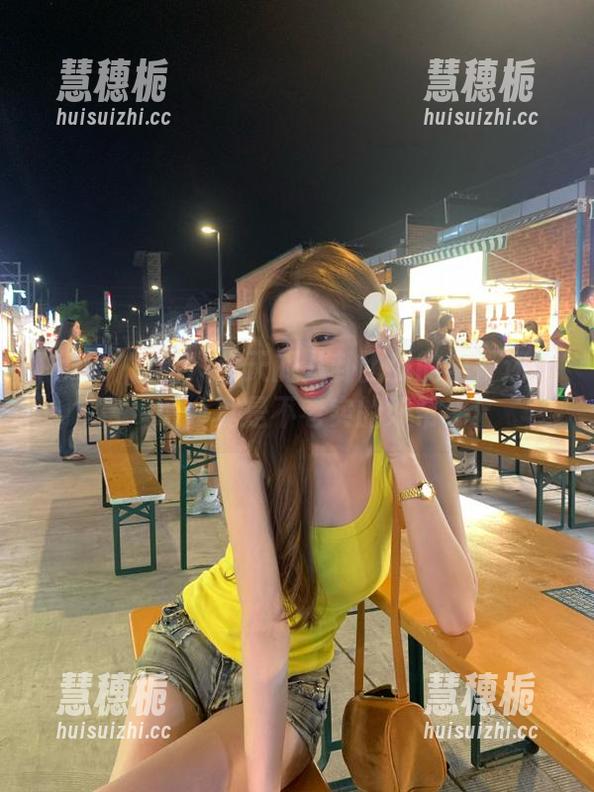 最新！今天的八卦比我的早餐还丰富，hlw真是不老实的好帮手！