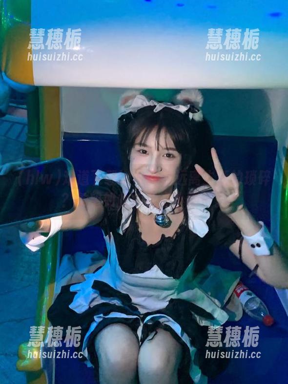 难道下载hlw就能远离生活的琐碎？希望如此，有点小期待。
