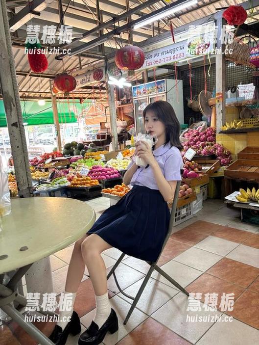 一本正经的娱乐圈，五一黑料社区直达嘲讽高地