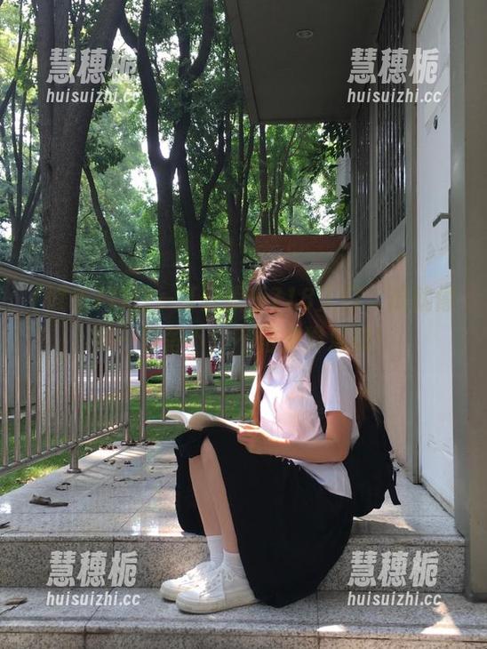一打开娱乐718入口，瓜就像雨一般落下，不怕是淋湿哦！
