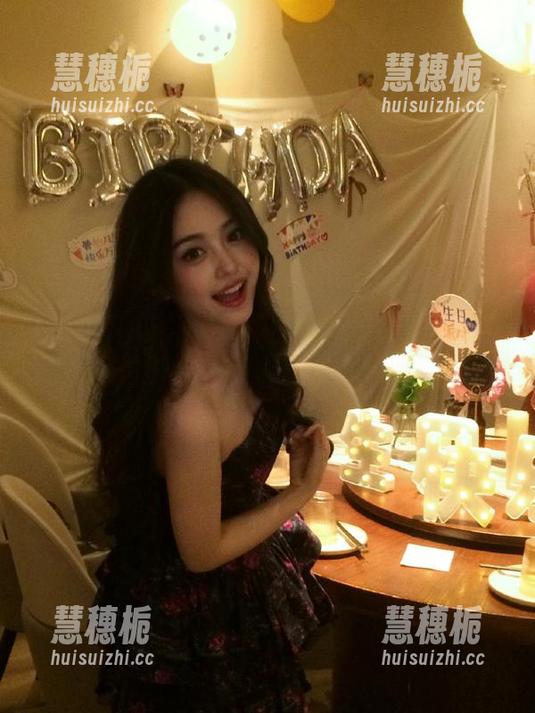 网曝吃瓜，这个链接虽然简单，却让人隐约欲罢不能……
