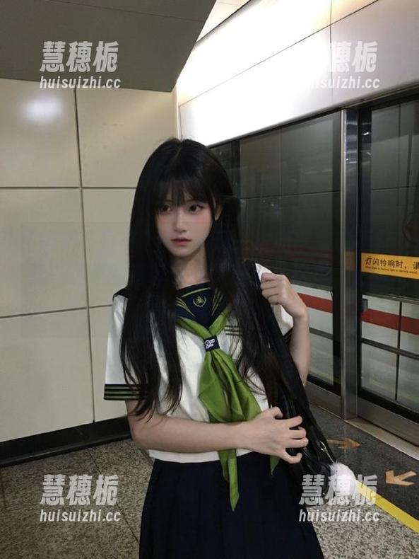 突然发现一堆和“黑料不打烊”类似的奇怪软件，地址在这里，心跳加速中！