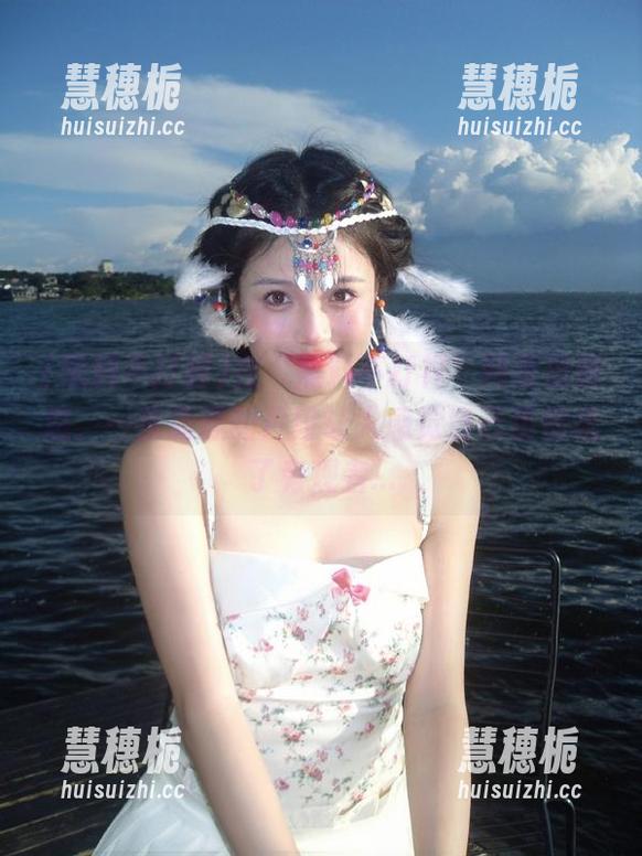 在“黑料不打祥”网页里转悠，一些劲爆的片段让人感觉自己仿佛成了旁观者...