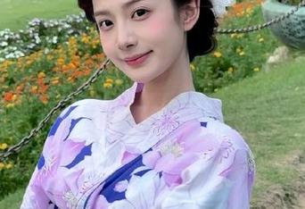 刚在“黑料在线吃瓜”网站上嗑了一堆瓜，竟让我感受到深深的酸楚…