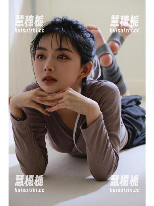 烧烤店里有她，黑料正能量每天都帮我链接幸福味道