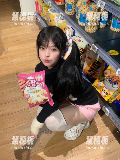 黑料网 黑料网今天的黑料地址简直是好奇心的最佳湿润剂,忍不住翻看!